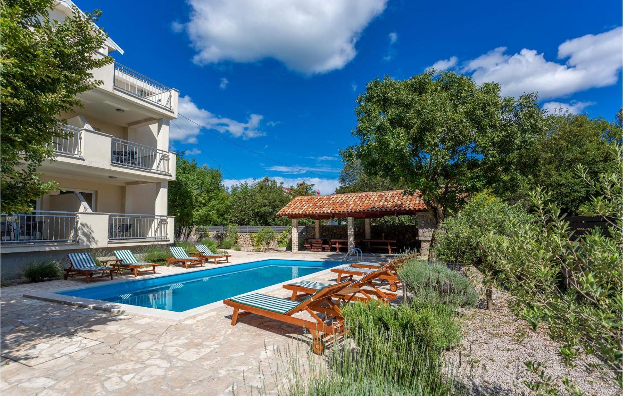 2 Bedroom Beautiful Apartment In Pinezici Pinezići Exterior foto